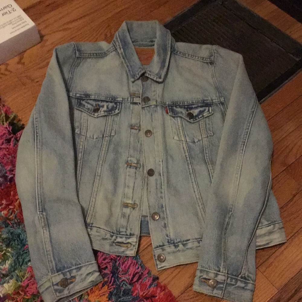 NEW! Light Blue Levi's Denim Jacket